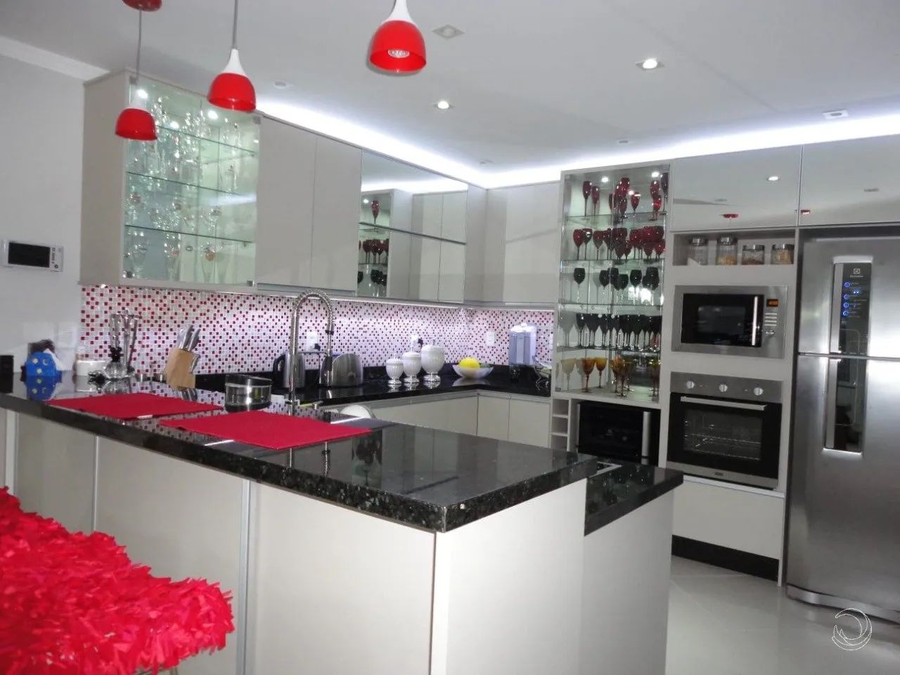 Casa Residencial de 350m² com 4 suites no Saco Grande - Foto 5
