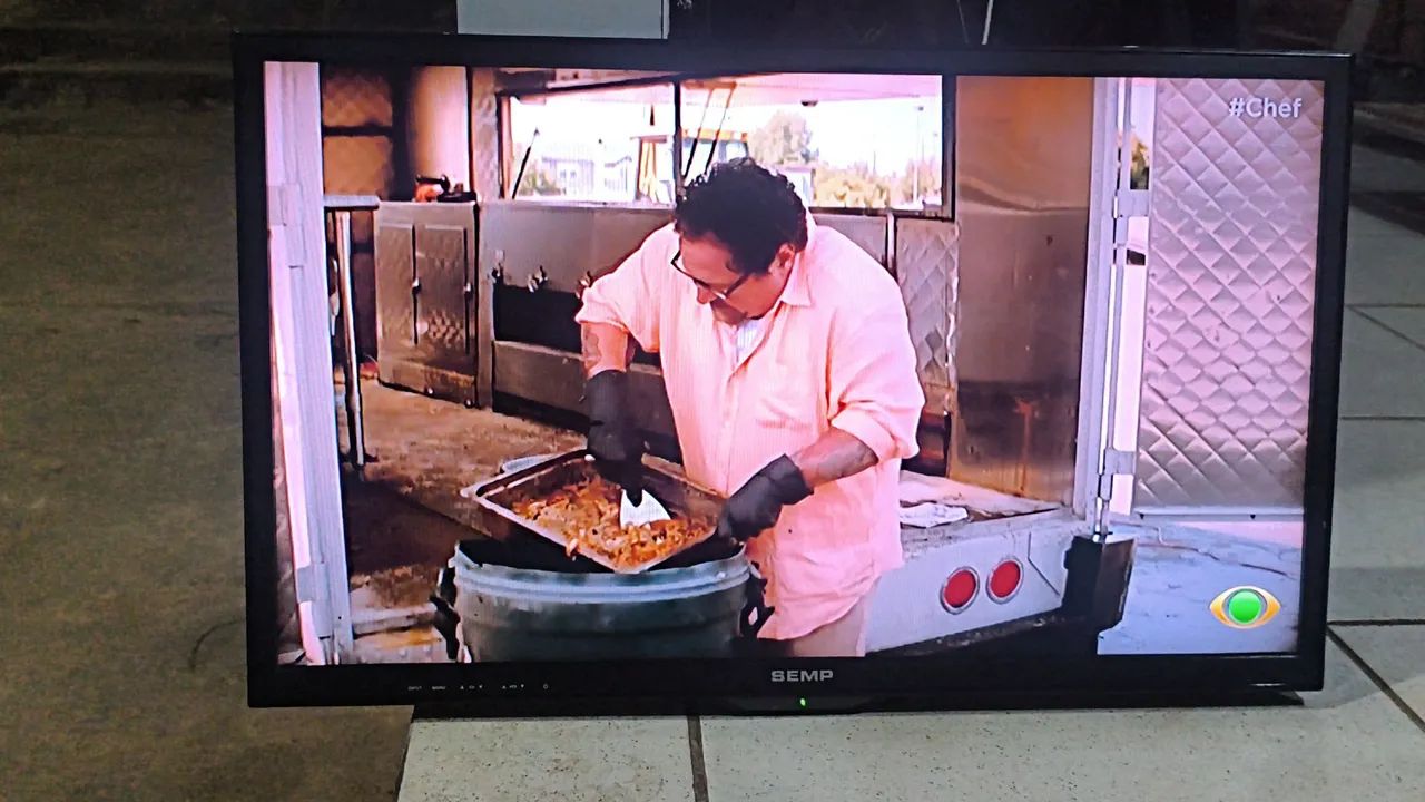 Tv Semp TCL 29 Polegadas Não é Smart Top de Verdade! - Foto 5