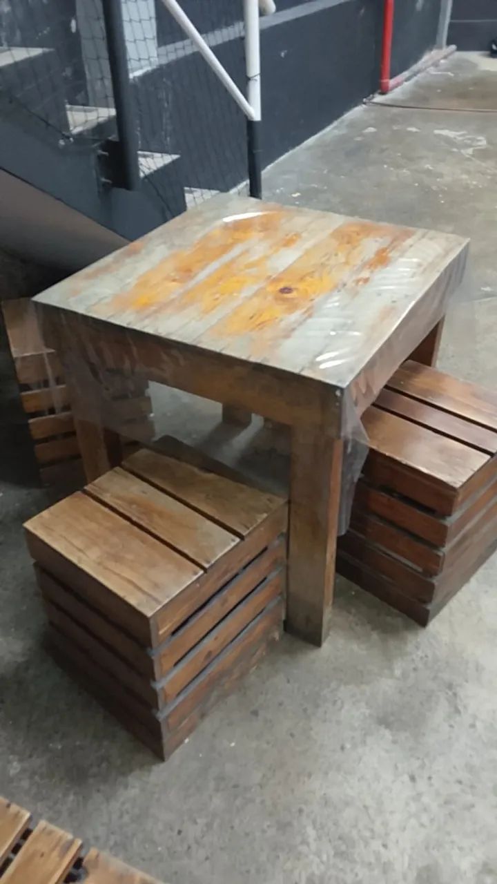Mesa de madeira 