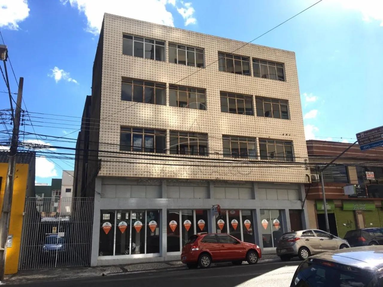 Comercial Prédio em Ponta Grossa