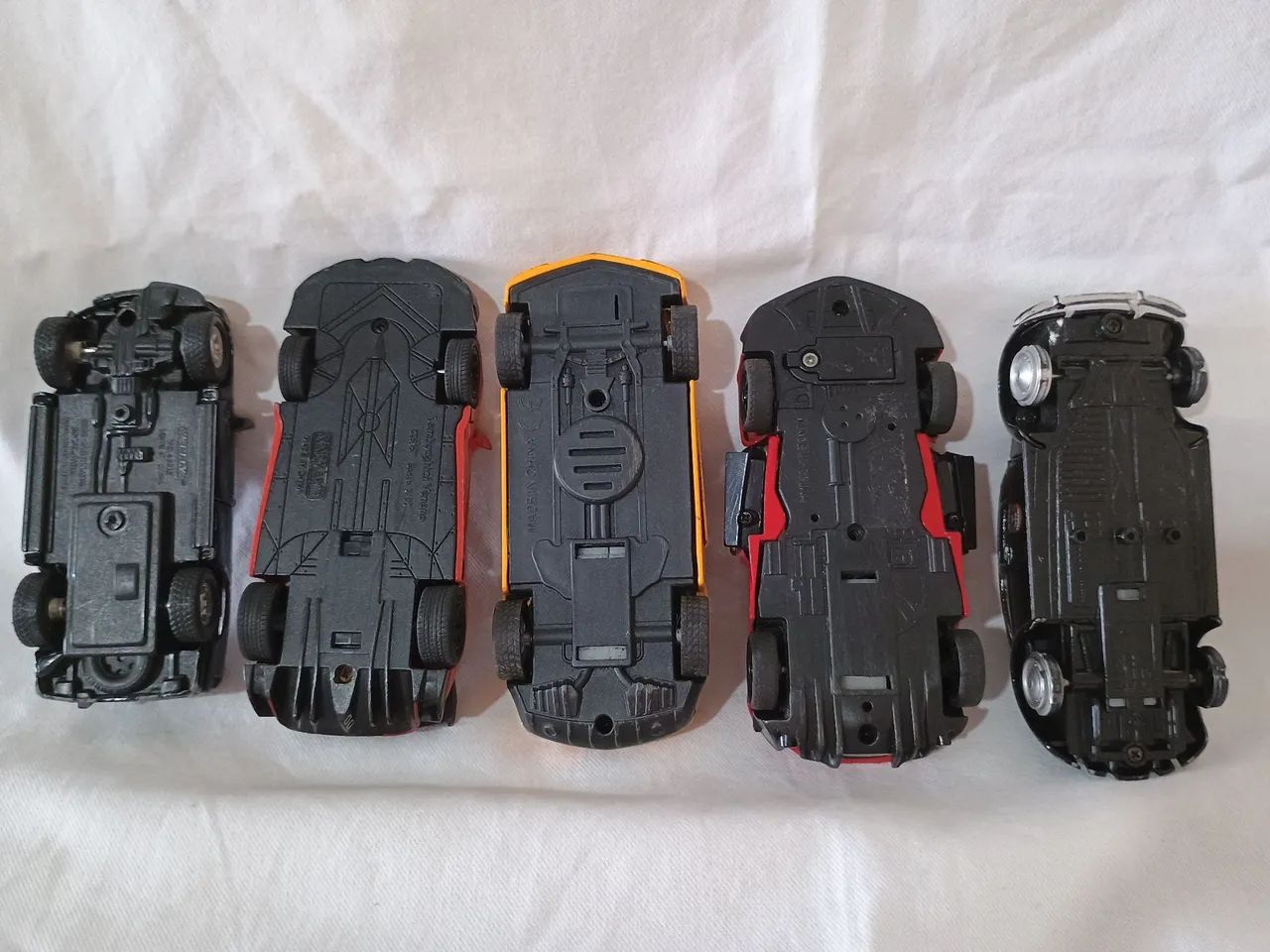 Lote com 5 carrinhos de ferro antigos 13 cm comprimento cada um  - Foto 5