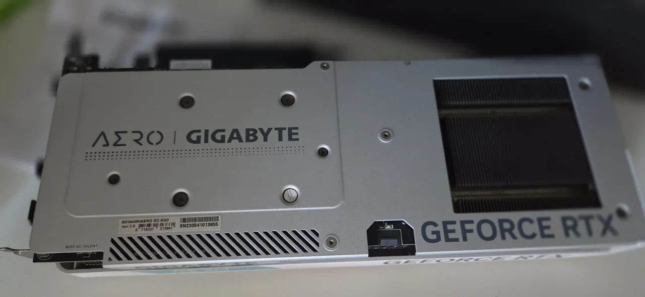 Nvidia Geforce RTX 4060 Gigabyte Aero - Foto 2