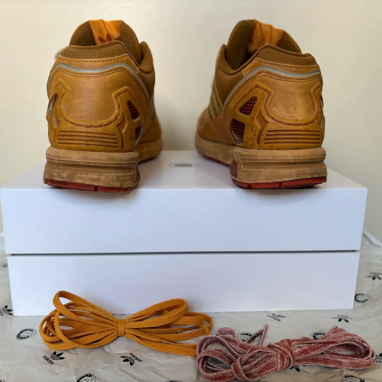 END. Clothing x adidas ZX8000 Consortium Cup Future, tamanho 42