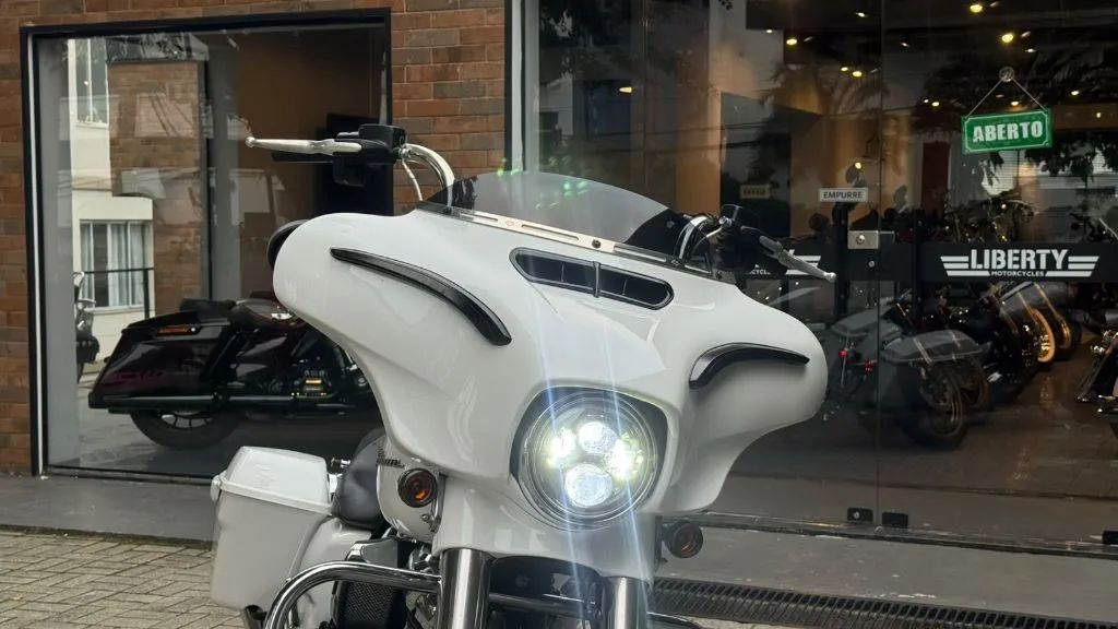 STREET GLIDE SPECIAL FLHXS - Foto 5