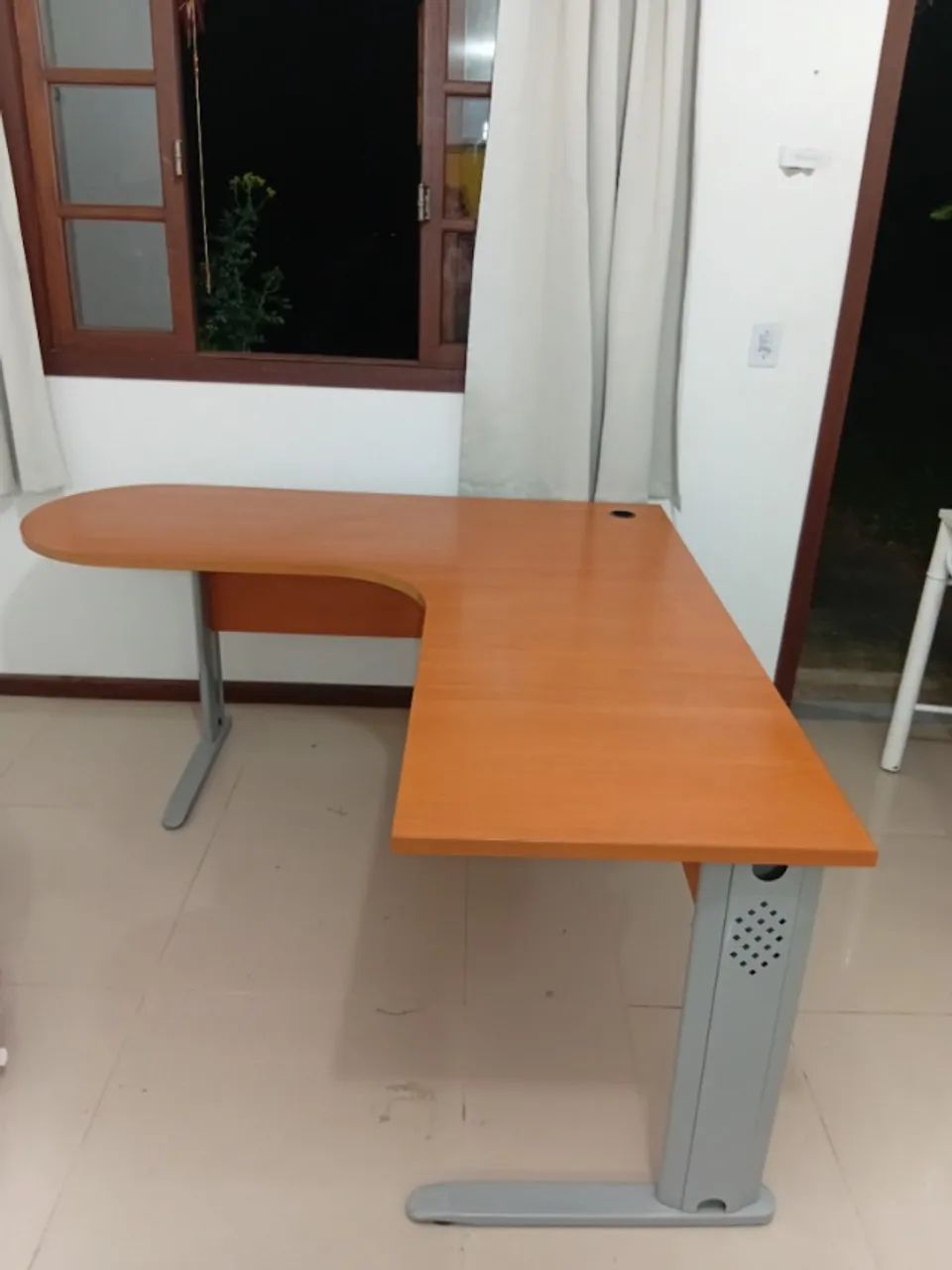 Mesa de escritório e estudo - Foto 3