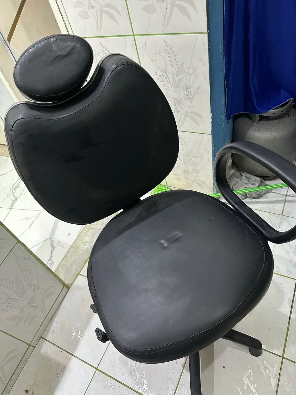 Cadeira de barbeiro  - Foto 2