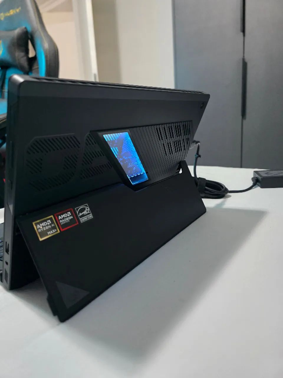 Asus Rog Flow Z13 Ryzen AI Max + 395 64gb/1tb - Foto 3