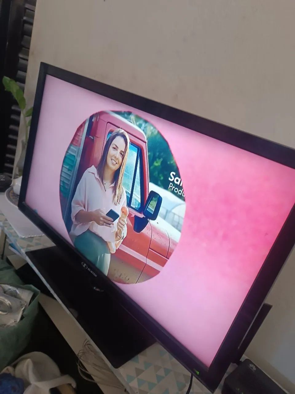 Tv 32 polegadas com conversor digital integrado 