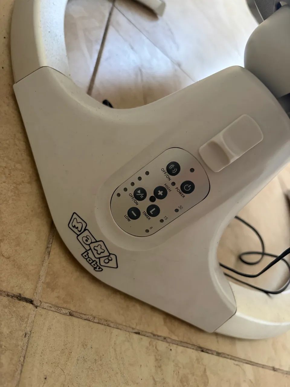 Cadeira de Balanço Elétrica para Bebé Maxibaby - Com Comando, Música e Mosquiteiro