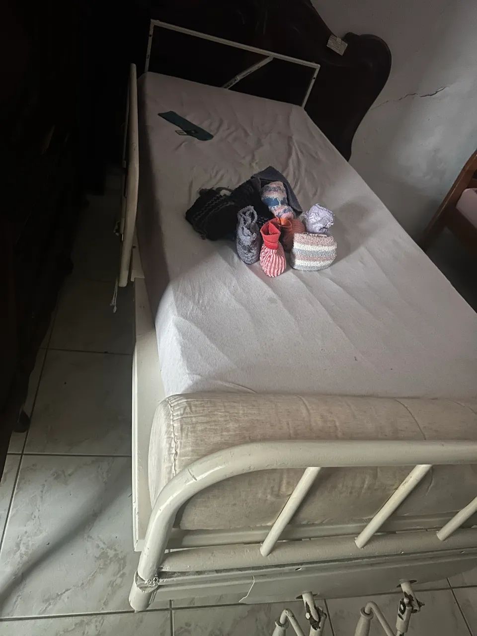 Cama hospitalar regulável  - Foto 2