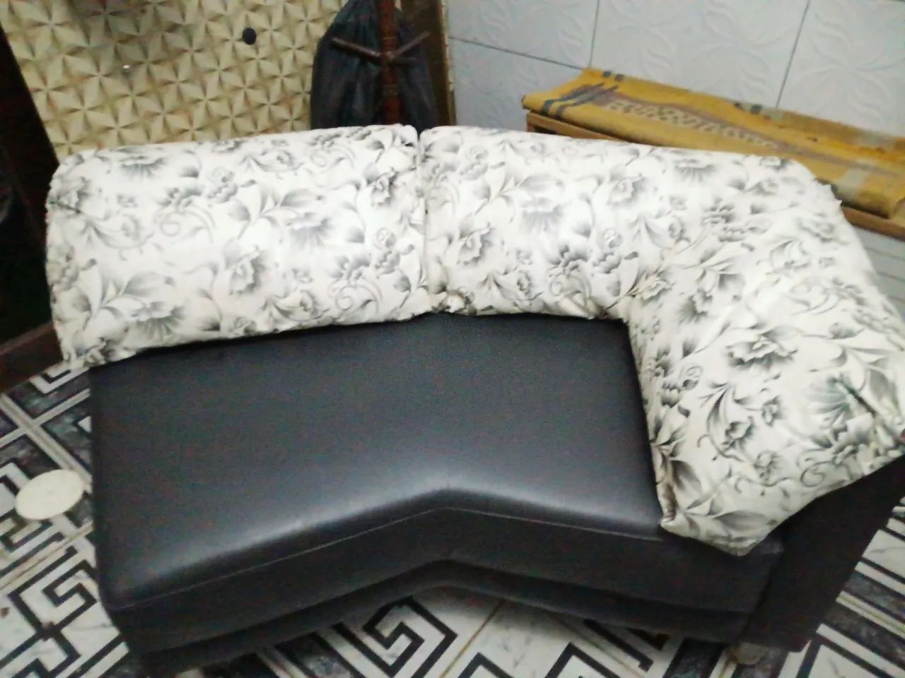 Sofá de canto em couro sintético  - Foto 2