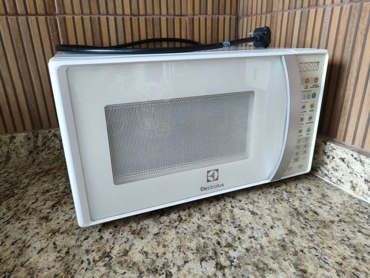 Microondas Eletrolux 28 litros 