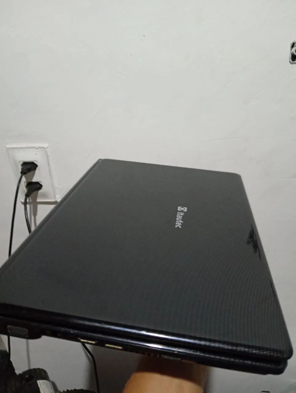 Notebook ITAUTEC. AMD. DUAL CORE. 6 GB de memória. Com SSD. Funcionando perfeitamente. - Foto 4