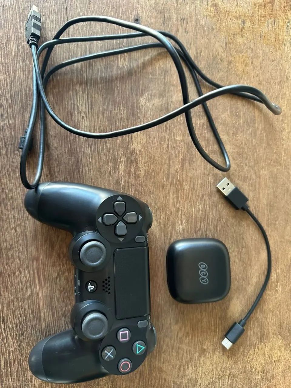 Controle de PS4 e Fone Bluetooth