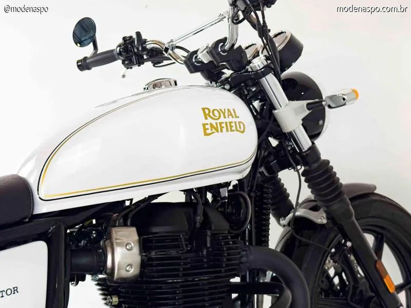 ROYAL ENFIELD INTERCEPTOR 650 2025 - Foto 10