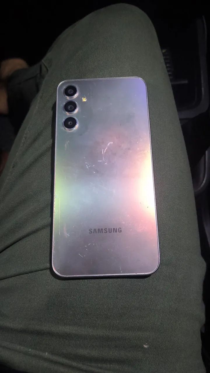 SAMSUNG ( A 34 )  350,00