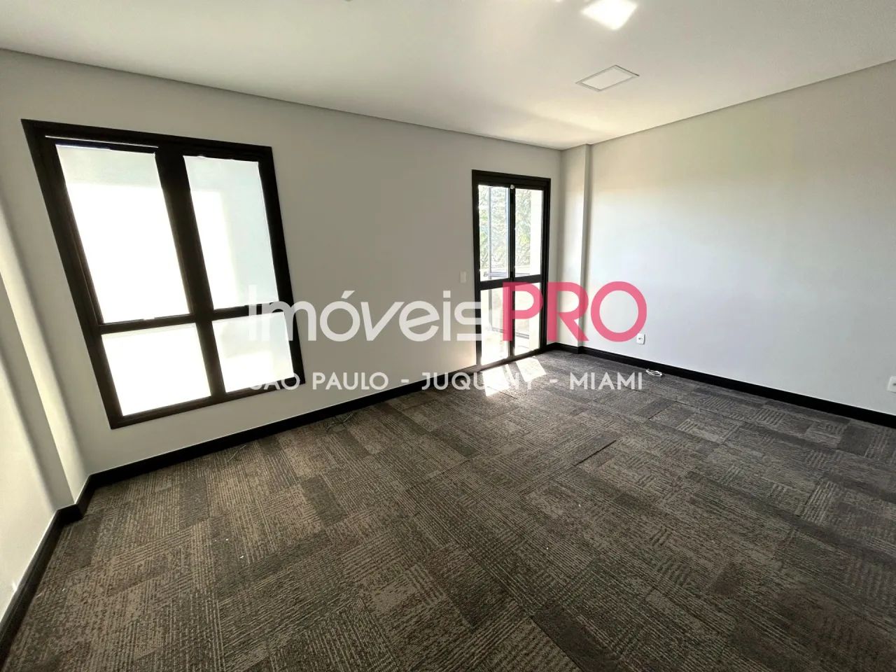 Excelente sala comercial ao lado do metrô São Judas