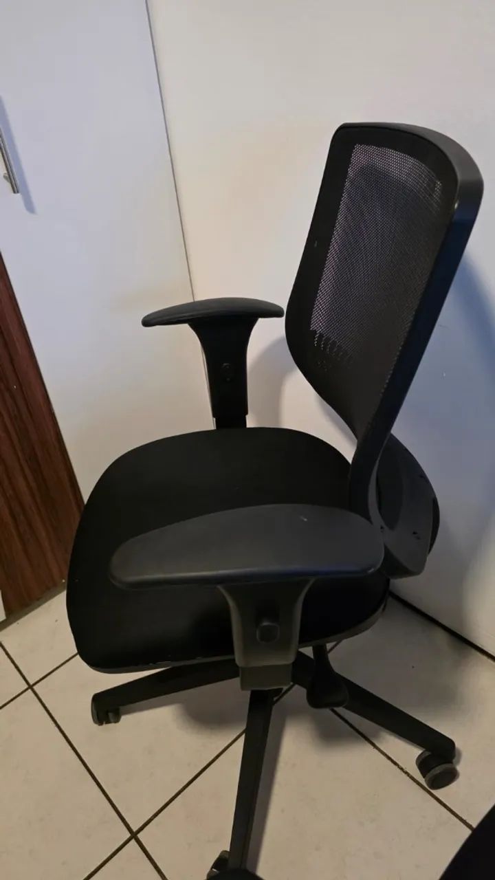 Cadeira de escritório UNI Flexform - Foto 2