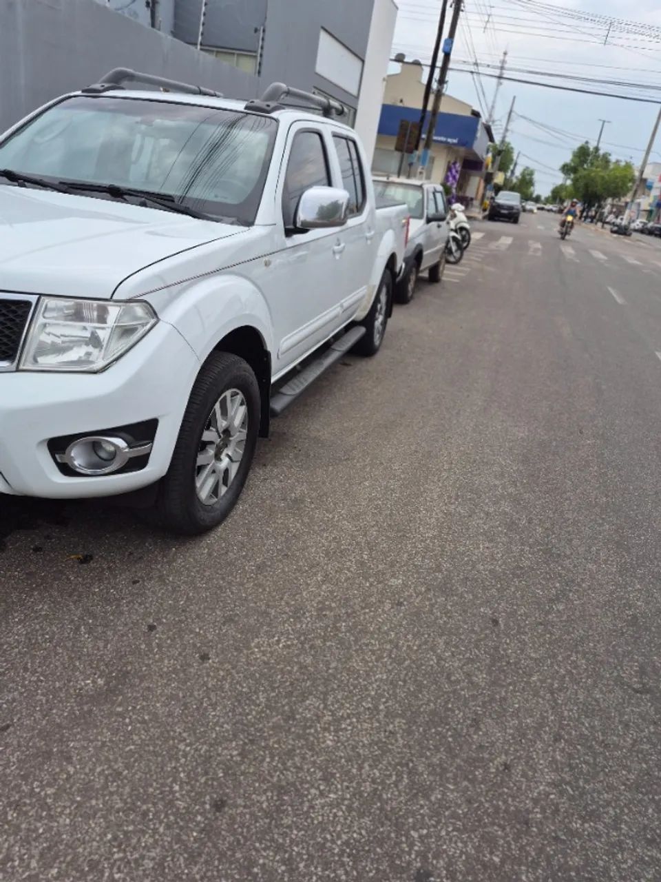Nissan Frontier SL CD 4X4 2.5TB DIESEL AUT 2015