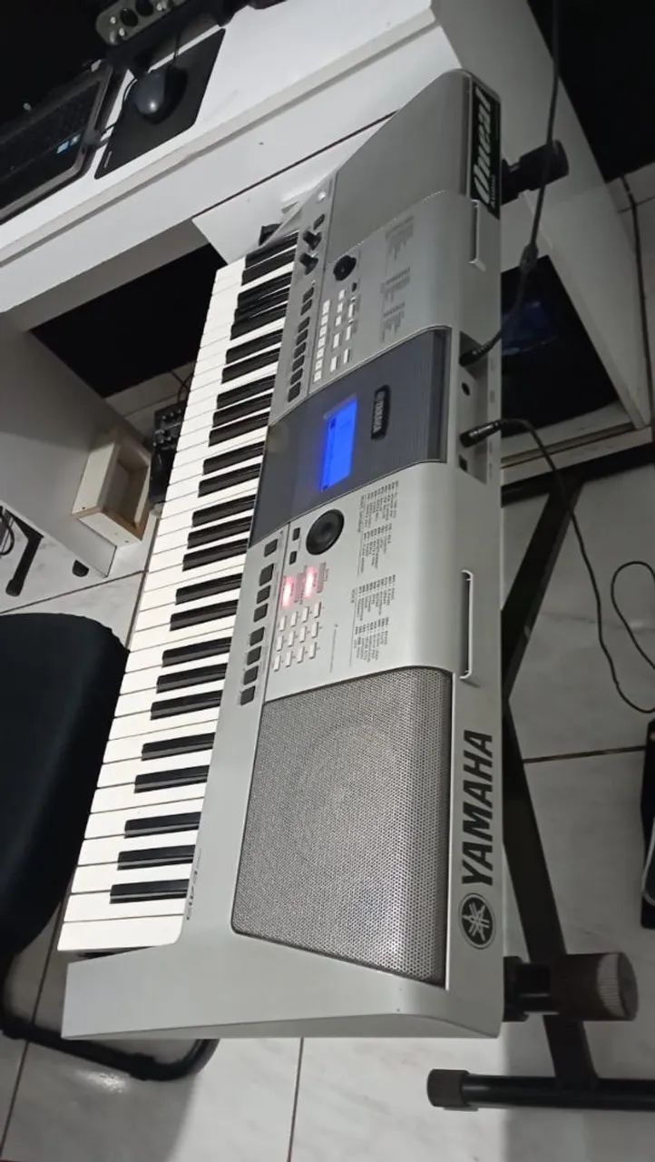 Teclado Yamaha PSR E413