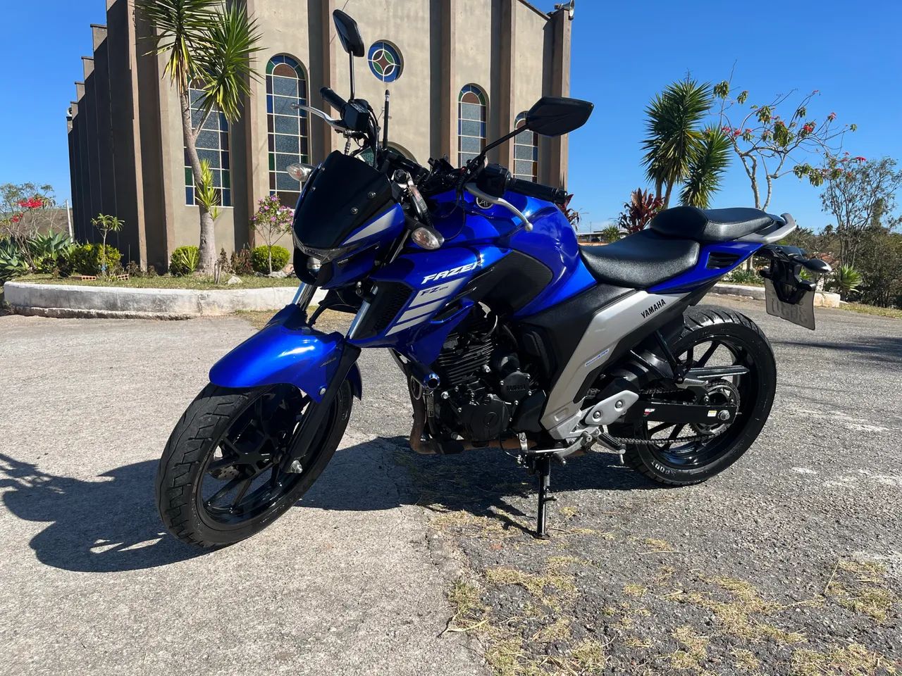 FZ25 22/23 