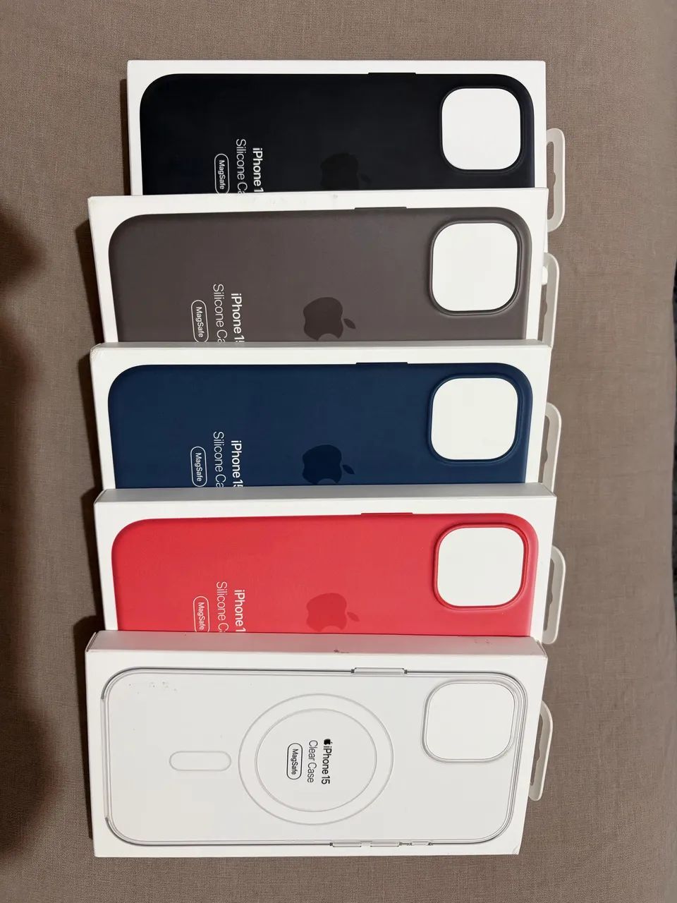 Case iphone 15 Apple Original (100$ cada)