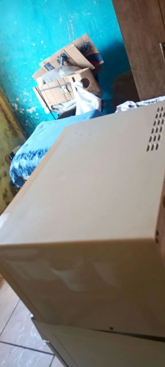 Vendo esse microondas de 30 litros  - Foto 3