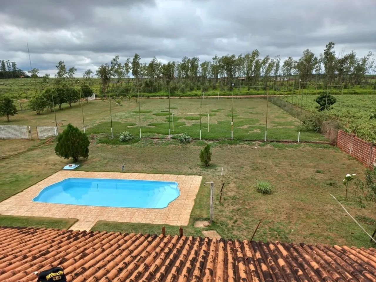 CHÁCARA DE LAZER COM POÇO ARTESIANO,PISTA DE BOCHA E PISCINA - Foto 2