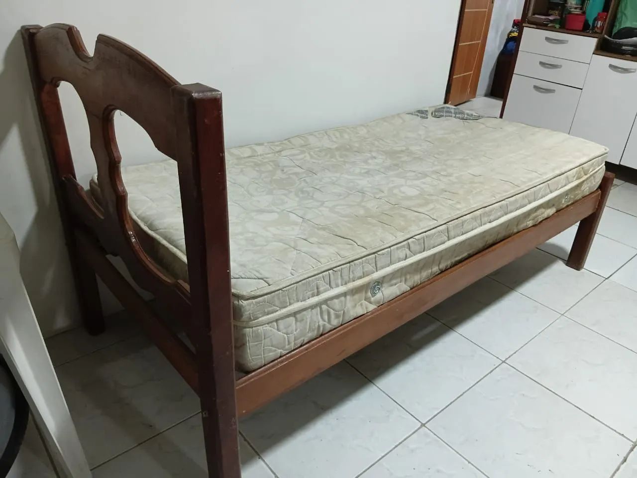 Cama solteiro de madeira - Foto 4