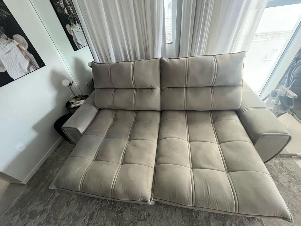 Sofá 3 Lugares em  Suede Bege