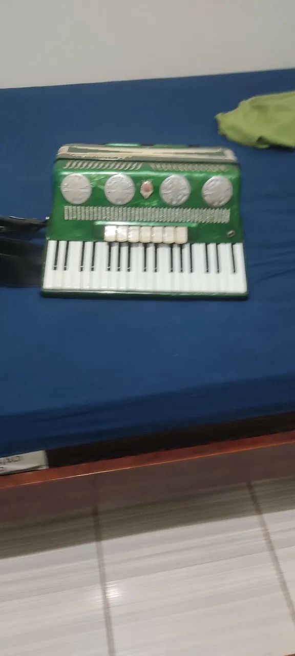 Acordeon 80 baixos