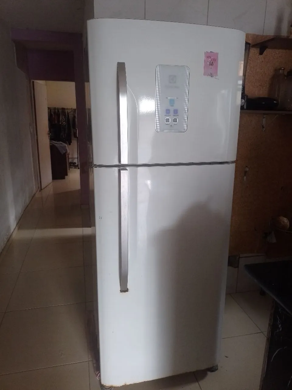 Geladeira eletrolux 3 portas - Geladeiras e Freezers - Ponta