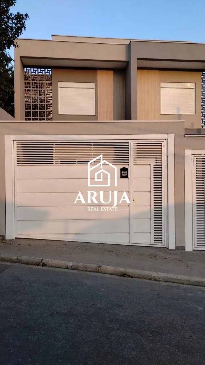 Casa no Amaro Franco com 3 Dormitórios, 1 Suíte e 2 Vagas