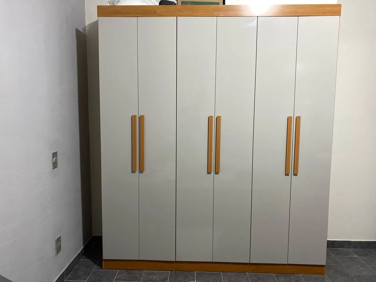Guarda roupa 6 portas  - Foto 2