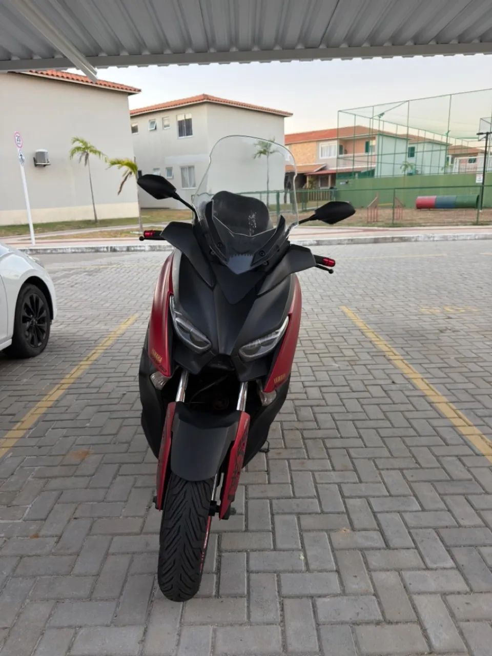 Xmax 250 2021 