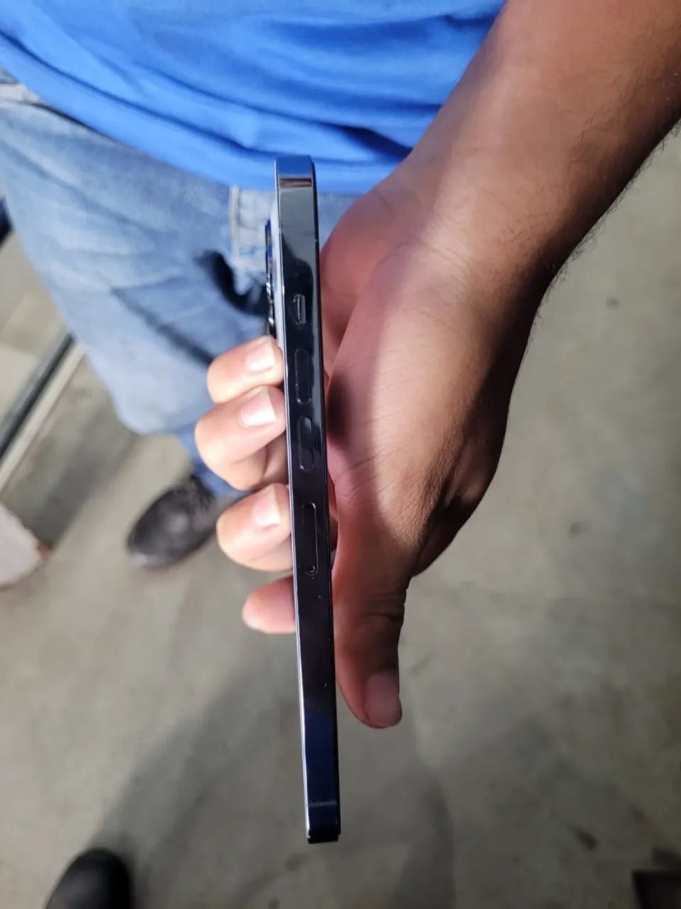 iPhone 13 Pro Max muito bem conservado  - Foto 2