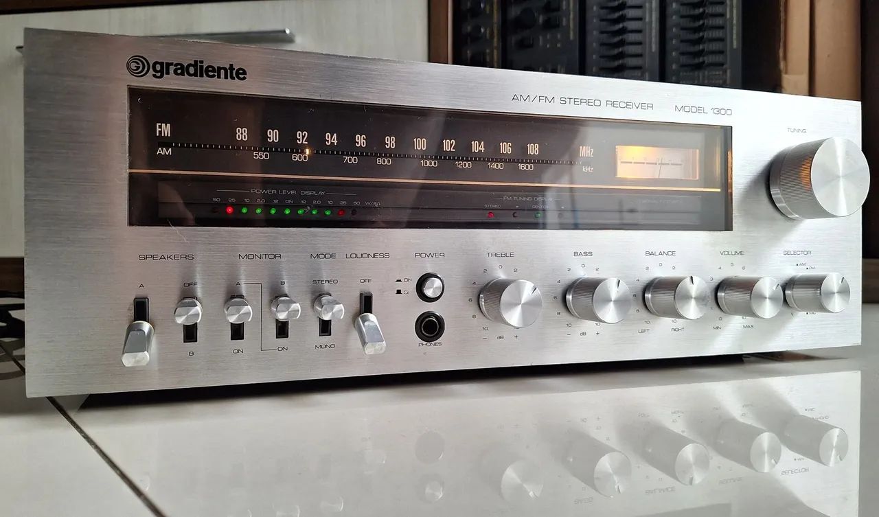 RECEIVER GRADIENTE MODEL 1300 (LINDOOO )