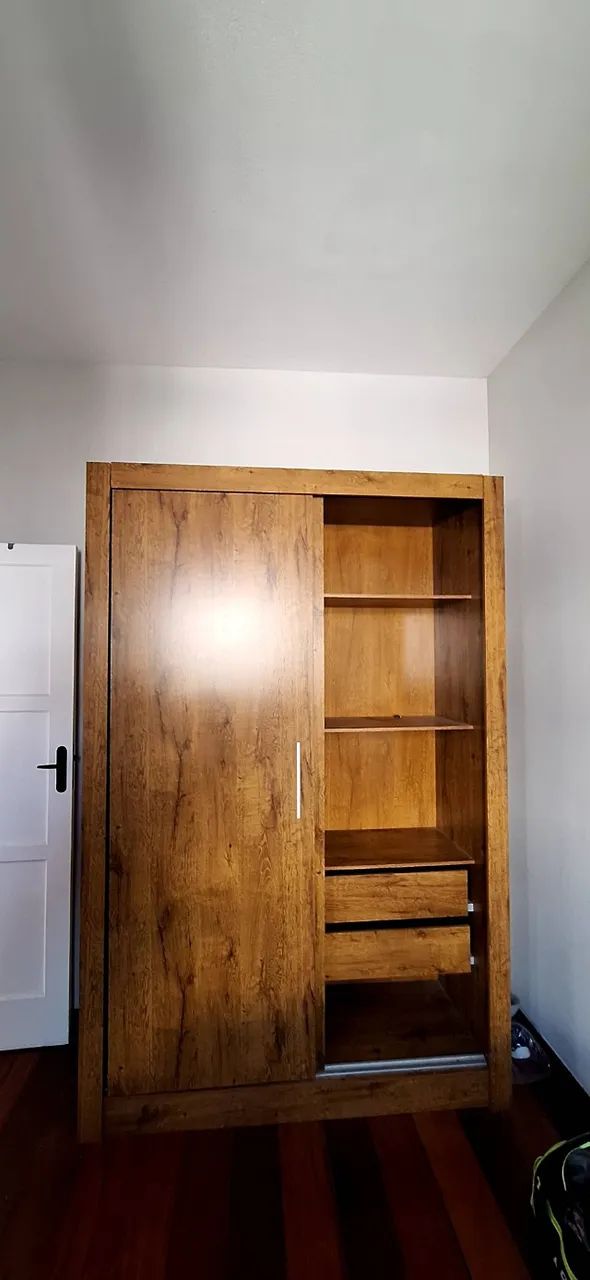 Guarda roupas - Foto 4