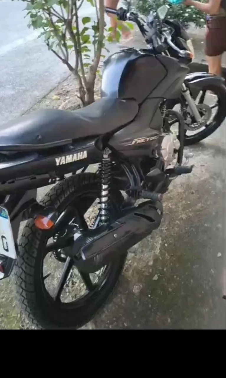 Factor 125cc preta  - Foto 3