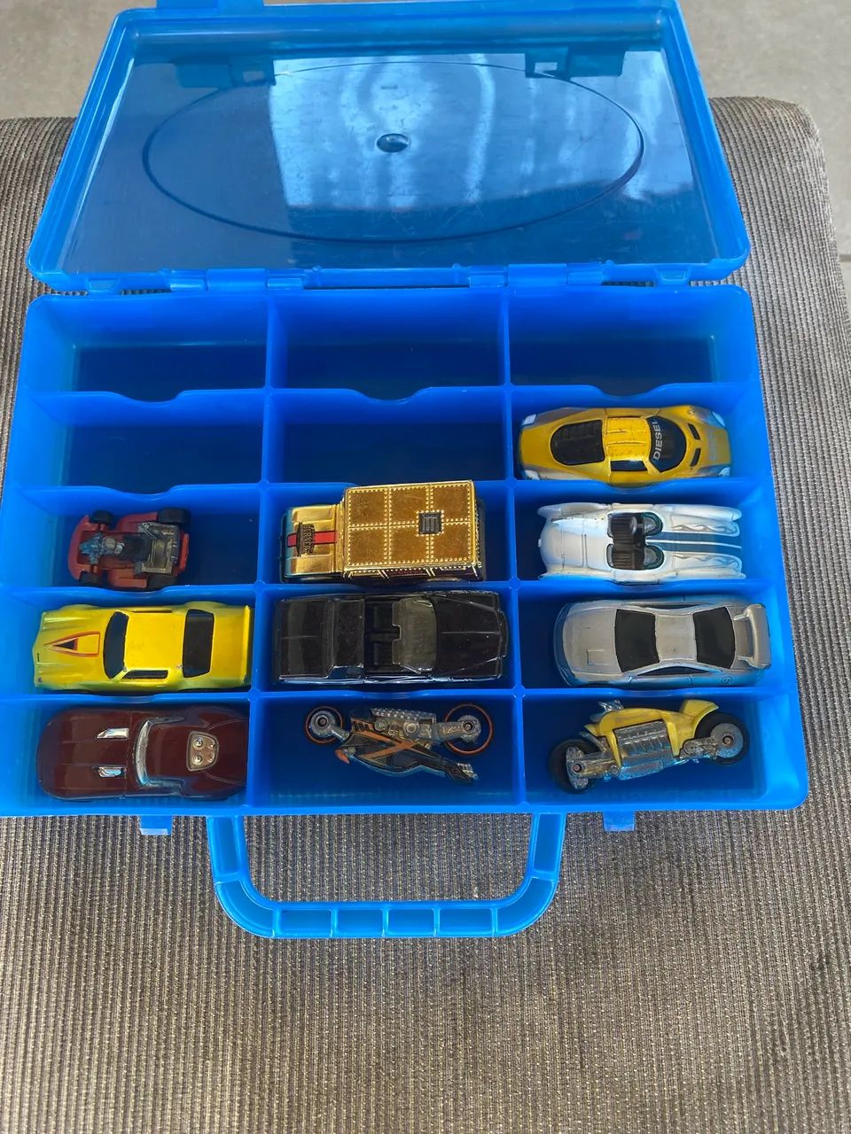 Carrinhos hotwheels  - Foto 4