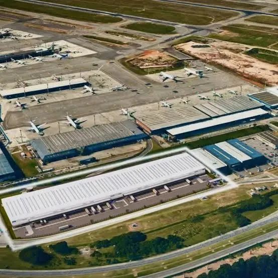 Galpão Parque logístico Aero II dentro do Aeroporto Internacional de São Paulo Guarulhos G