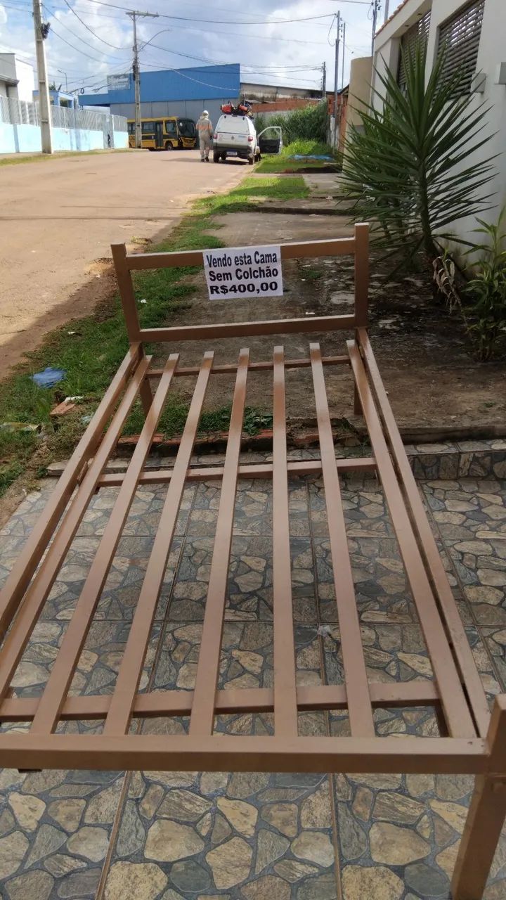 Vendo Cama solteirão  - Foto 2