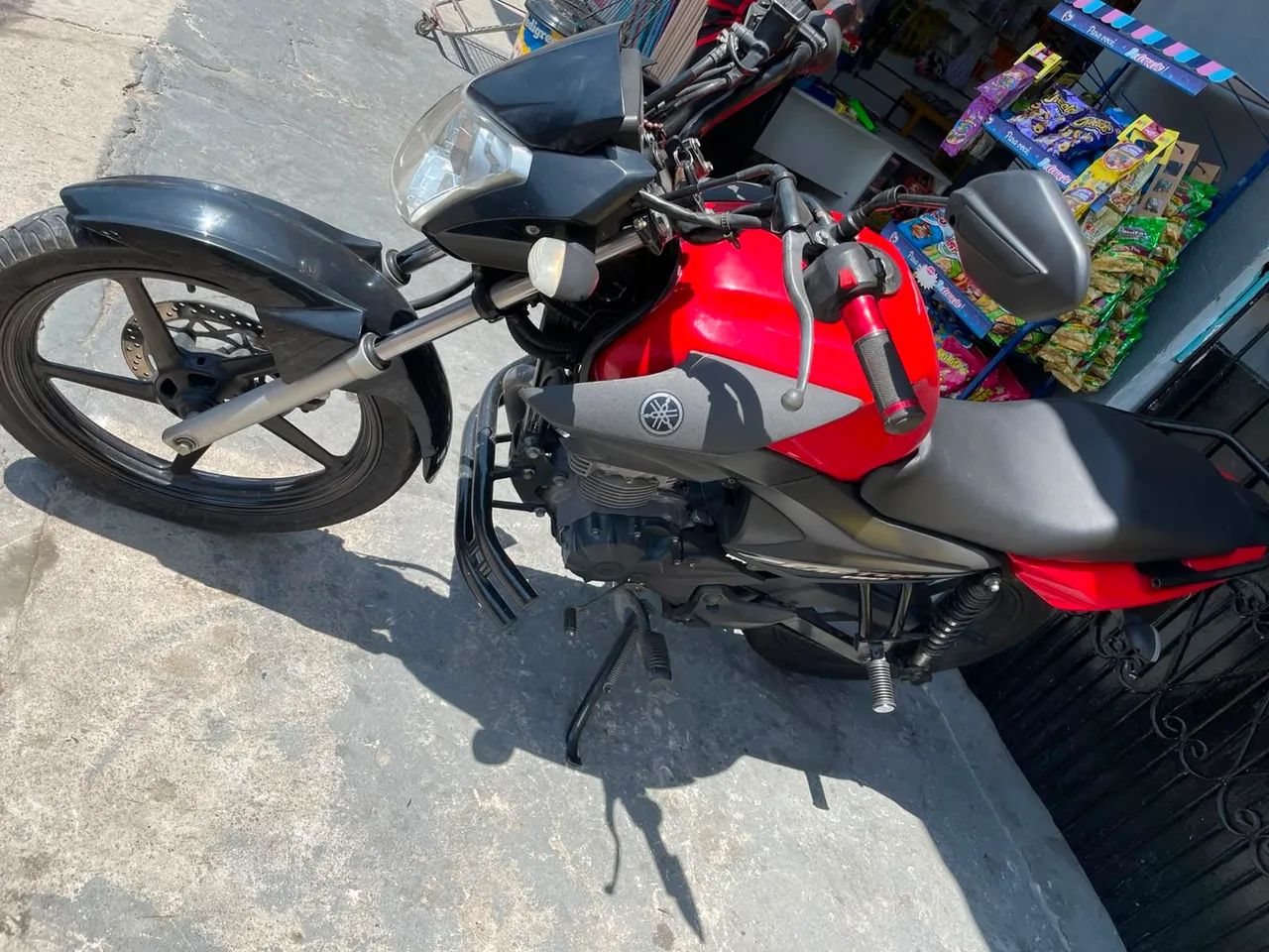 Yamaha 150 factor  - Foto 4