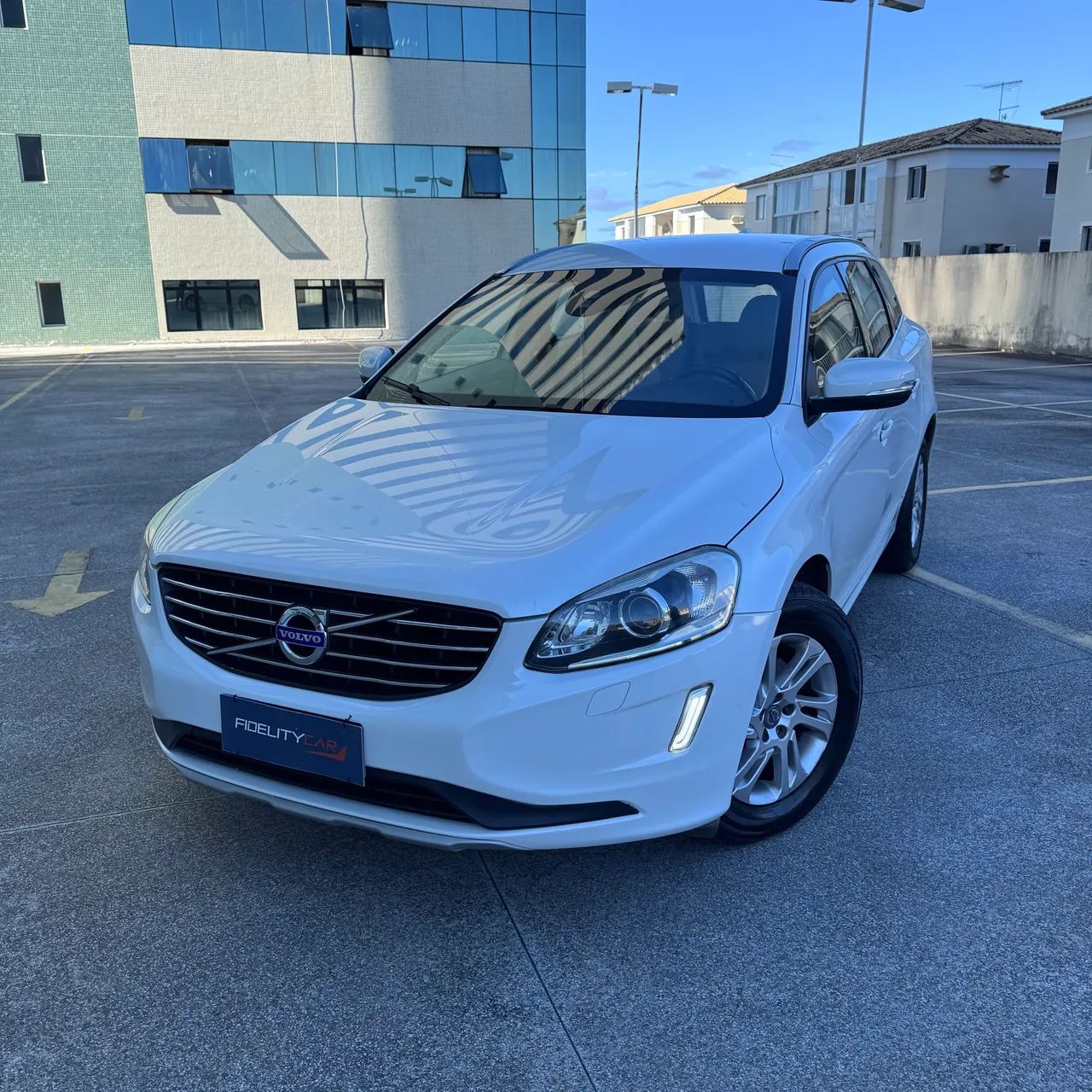 Volvo Xc XC 60 T-5 KINETIC 2.0 245cv FWD 5p 2016