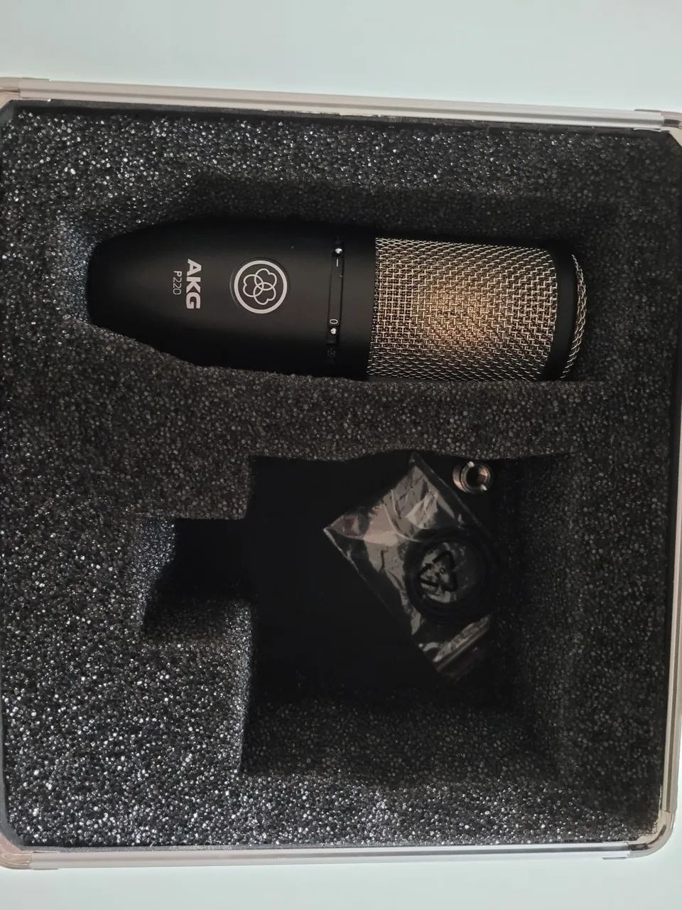 Microfone Condensador AKG P220 - Foto 2