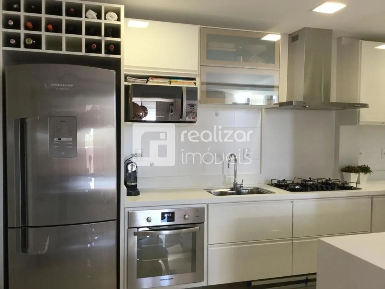 Apartamento 2 dormitórios bairro Jurerê em Florianópolis - Foto 3
