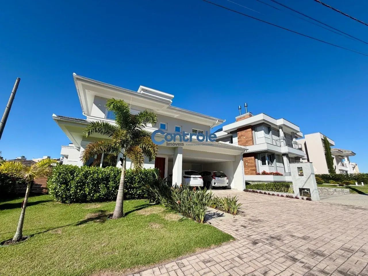 Casa 4 Dormitórios Condomínio Parque da Pedra,  Pedra Branca