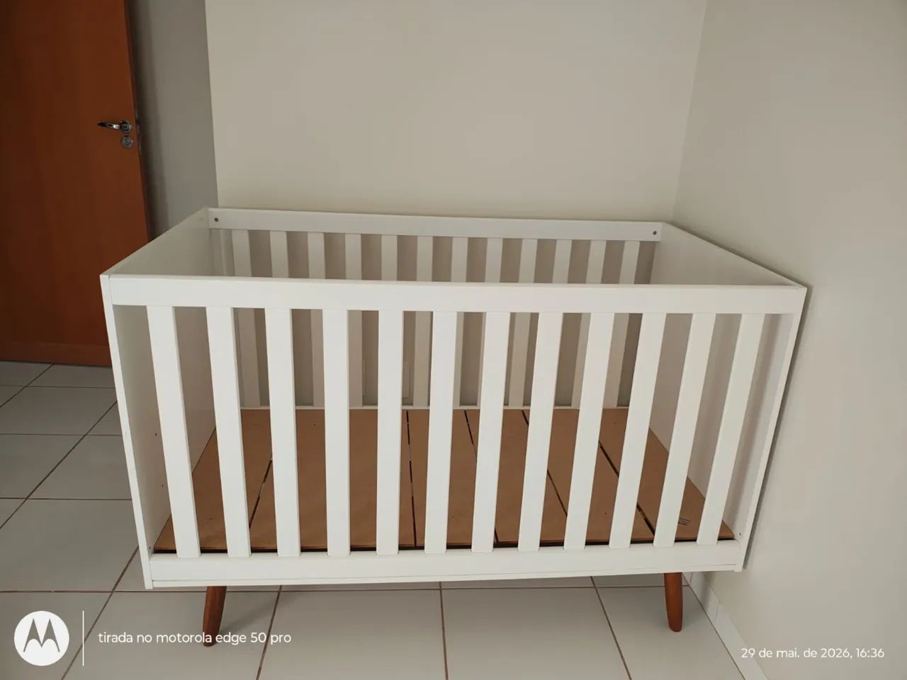 Berço com colchão semi novo