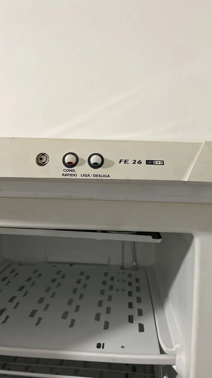 FREEZER ELETROLUX FE26 - USADO - Foto 3