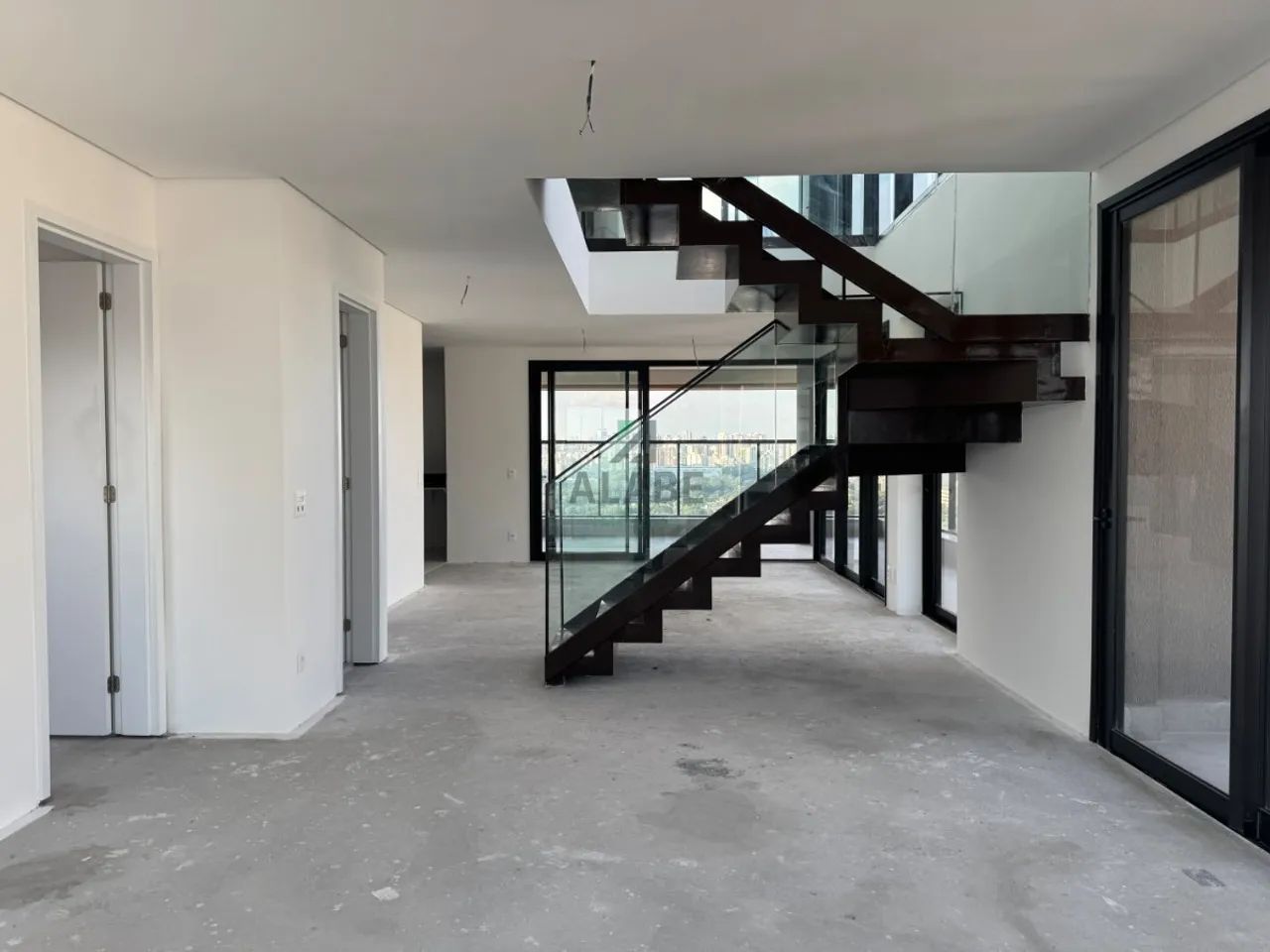 Cobertura para venda em Moema com 4 quartos, sendo 4 suítes, 281m² - Foto 3